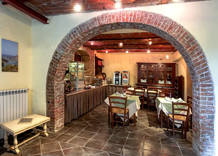 Hotel La Villetta 2*