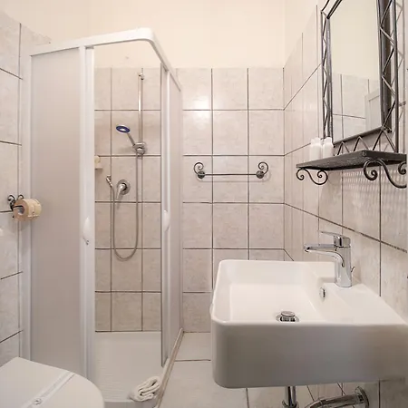 Hotel La 2*