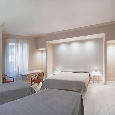 Otel La Sarzana