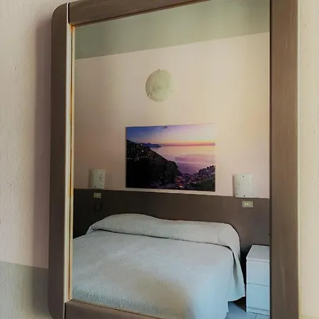 Hotel La 2*