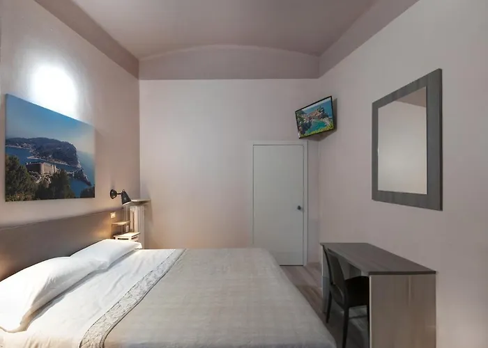 La Hotel Sarzana