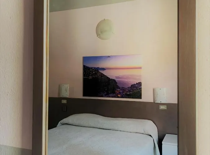 Hotel La 2*